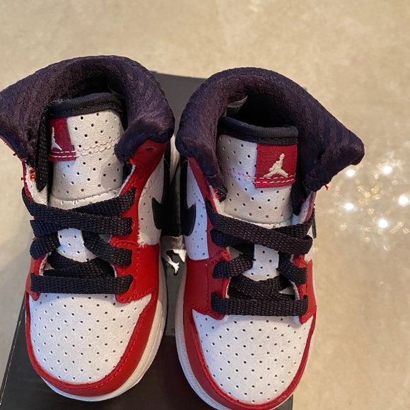 NWT AUTHENTIC TODDLER JORDAN ALPHA 1